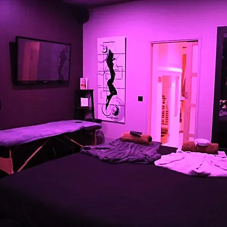 酒店 Secret33 弗卢瓦拉克