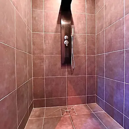 Hotel Secret33 *